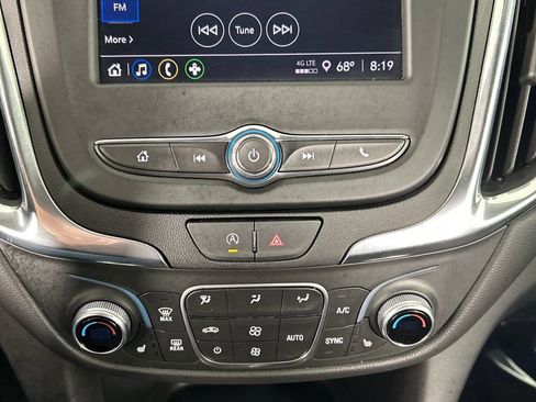 Used 2024 Chevrolet Equinox LT FWD image 14