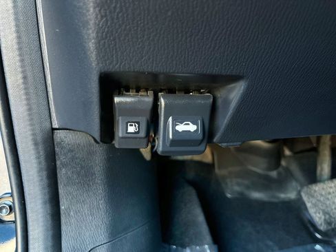 Used 2018 MAZDA MAZDA3 Touring FWD image 42
