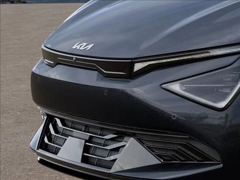New 2026 Kia EV6 Light RWD image 12