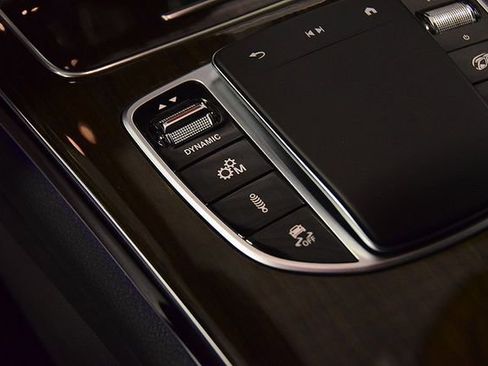 Used 2021 Mercedes-Benz GLC 63 AMG 4MATIC image 24