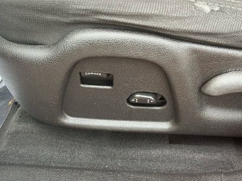 Used 2009 HUMMER H3T Alpha image 19