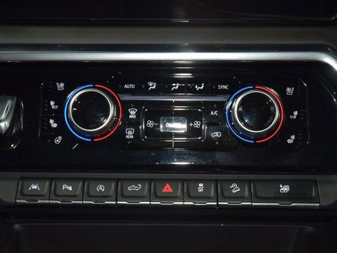 Used 2024 GMC Sierra 1500 Denali Ultimate image 36