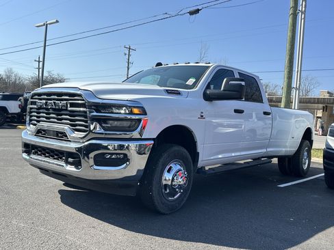 New 2026 RAM 3500 Tradesman image 23