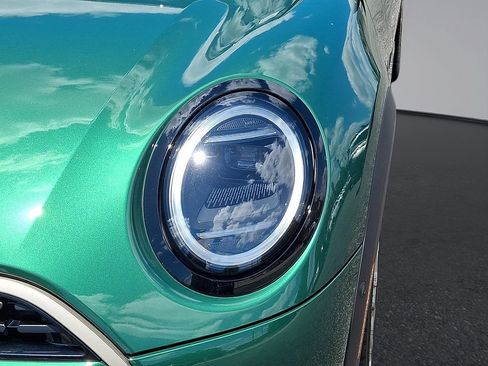 Used 2025 MINI Cooper S FWD image 29