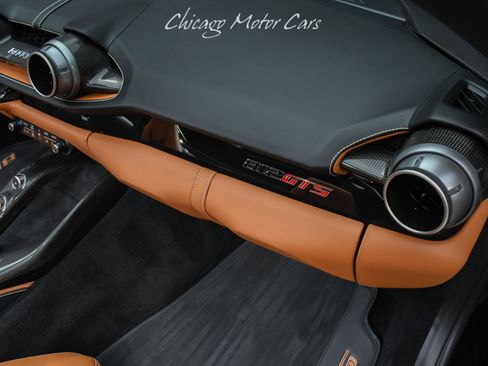 Used 2023 Ferrari 812 GTS RWD image 19