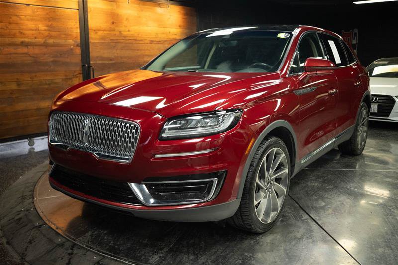 Used 2019 Lincoln Nautilus Reserve AWD/4WD image 2