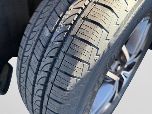 Certified 2022 Jeep Grand Cherokee Limited image 20