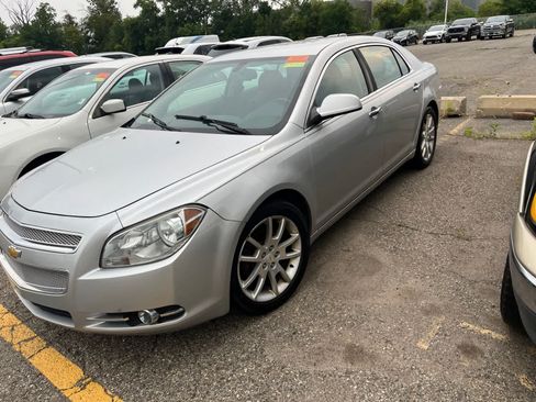 Used 2011 Chevrolet Malibu LTZ FWD image 5