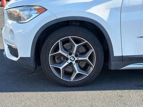 Used 2018 BMW X1 xDrive28i image 9