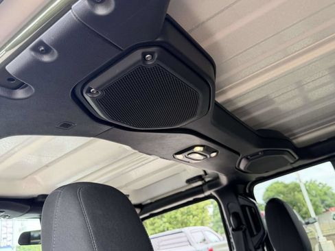 Certified 2022 Jeep Wrangler Unlimited Sport AWD/4WD image 26