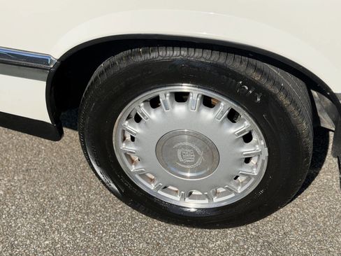 Used 1993 Cadillac Eldorado FWD image 25