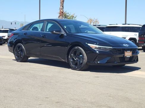New 2026 Hyundai Elantra SEL Sport FWD image 34