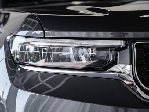 New 2025 Jeep Grand Cherokee Laredo X w/ Luxury Tech Group I image 12