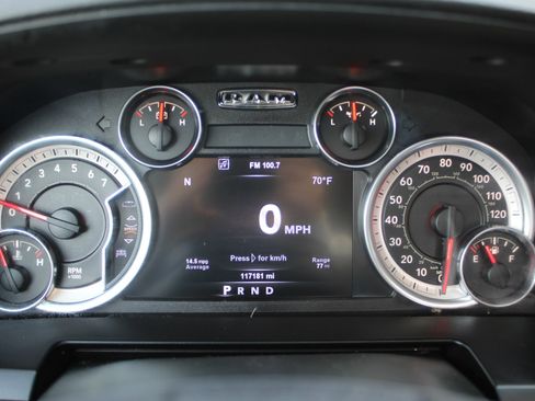 Used 2017 RAM 1500 Laramie w/ Convenience Group AWD/4WD image 29