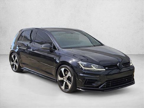 Used 2018 Volkswagen Golf R 4-Door AWD/4WD image 3