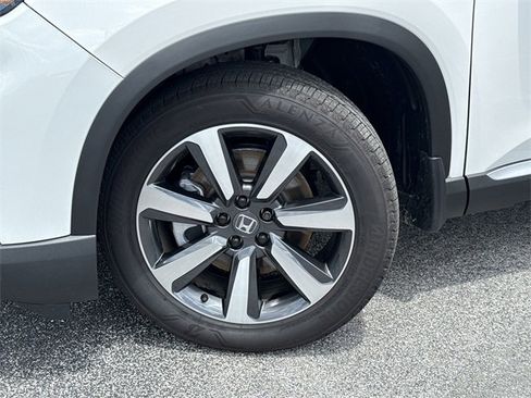 New 2025 Honda Pilot Touring image 38