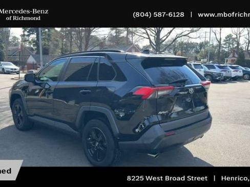 Used 2020 Toyota RAV4 XLE image 8