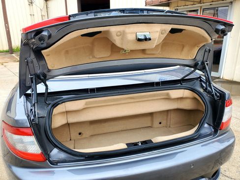 Used 2011 Maserati GranTurismo Convertible RWD image 63