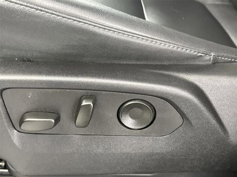 Used 2023 Chevrolet Tahoe Z71 w/ Luxury Package image 13