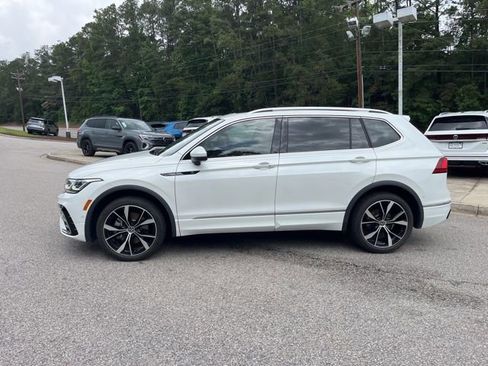 Used 2024 Volkswagen Tiguan SEL R-Line AWD/4WD image 39