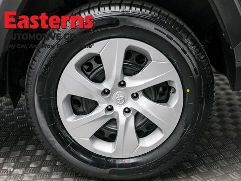 Used 2023 Toyota RAV4 LE image 8