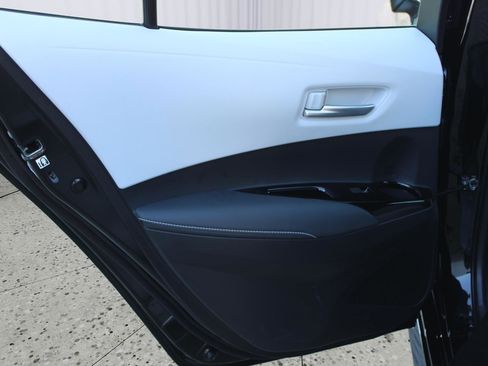 Used 2023 Toyota Corolla SE image 37