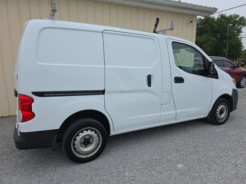 Used 2015 Nissan NV200 S w/ Cruise Control Package FWD image 4