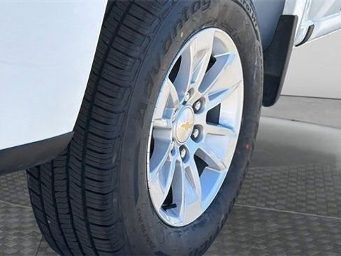 Used 2025 Chevrolet Silverado 1500 LT image 12