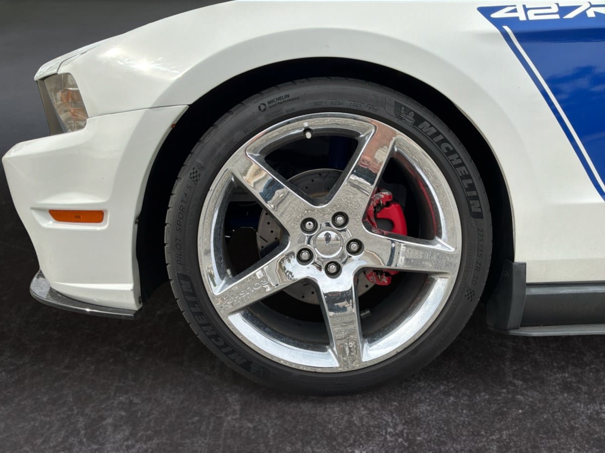 Used 2010 Ford Mustang GT RWD image 9