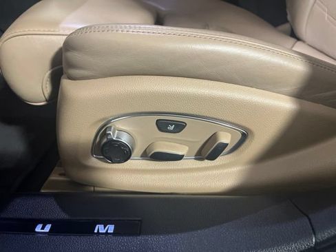 Used 2019 Cadillac XTS Platinum FWD image 20