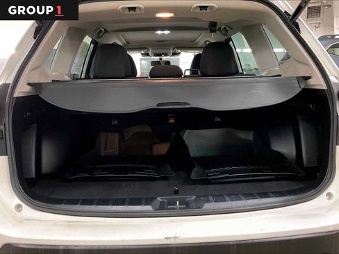 Used 2023 Subaru Forester Premium AWD/4WD image 34