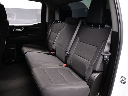 Used 2024 GMC Sierra 1500 SLE RWD image 31