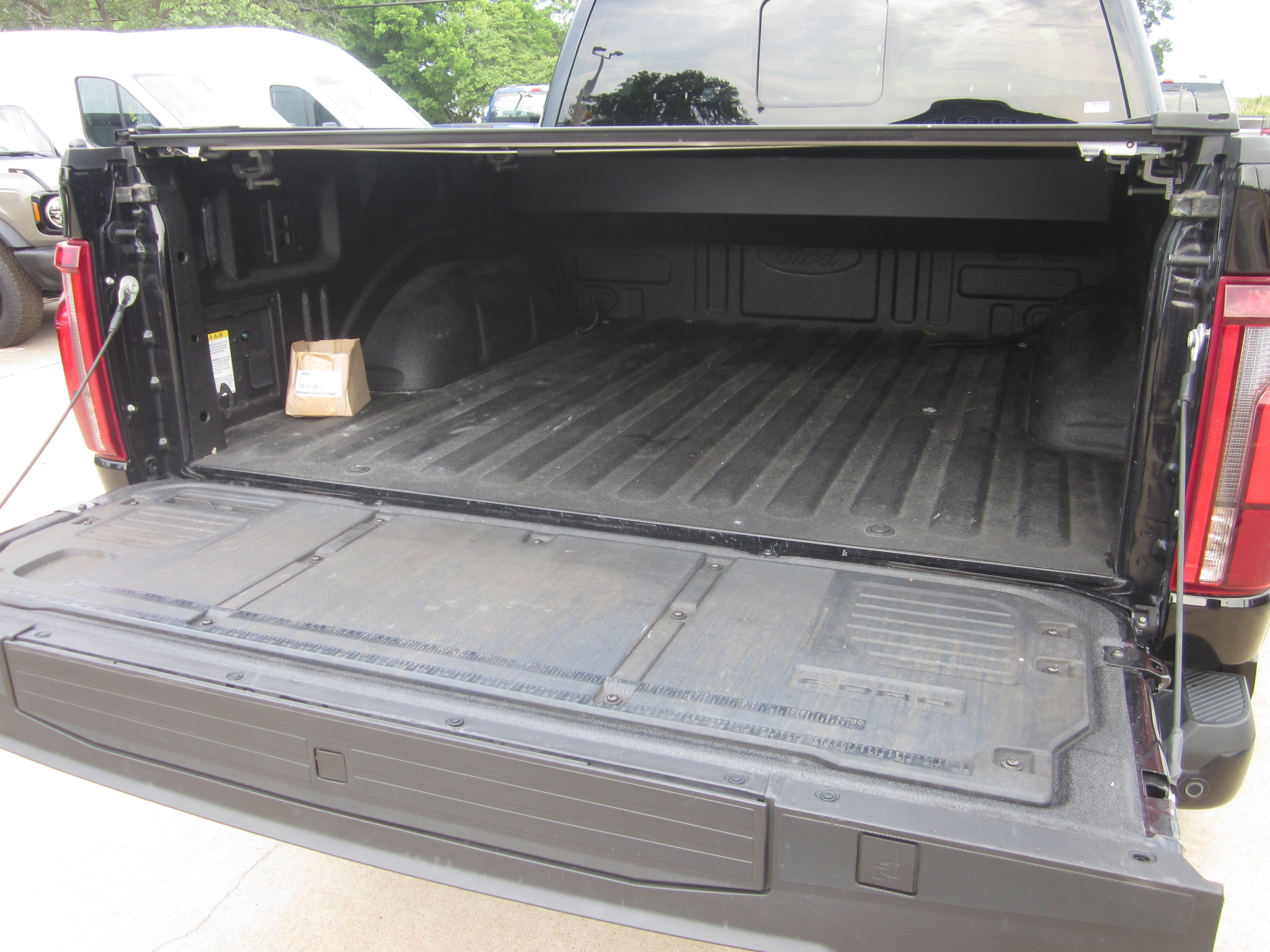 Used 2024 Ford F150 Raptor AWD/4WD image 9