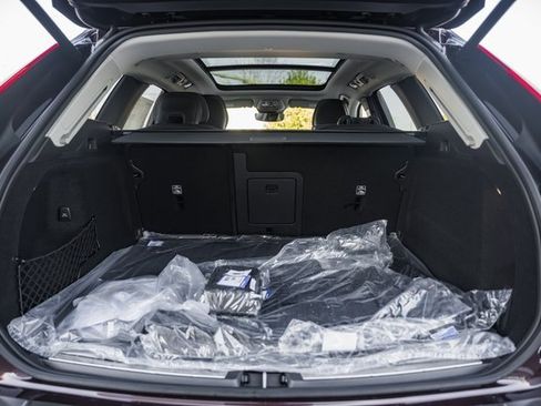 New 2026 Volvo XC60 B5 Ultra w/ Protection Package Premier image 9