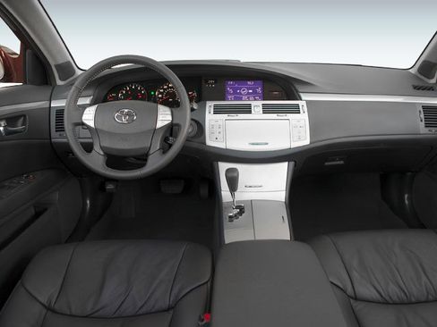 Used 2008 Toyota Avalon Touring FWD image 4