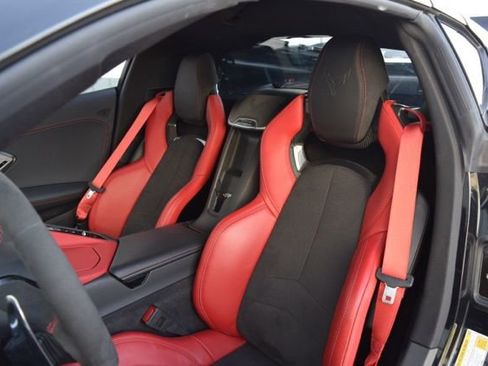 Used 2024 Chevrolet Corvette Stingray Preferred Cpe w/ 2LT image 39