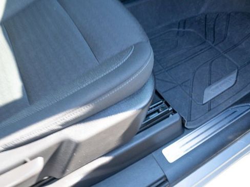 Used 2023 Chevrolet Silverado 1500 RST w/ Z71 Off-Road Package image 43