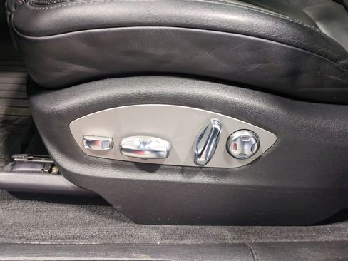 Used 2018 Porsche Macan image 19