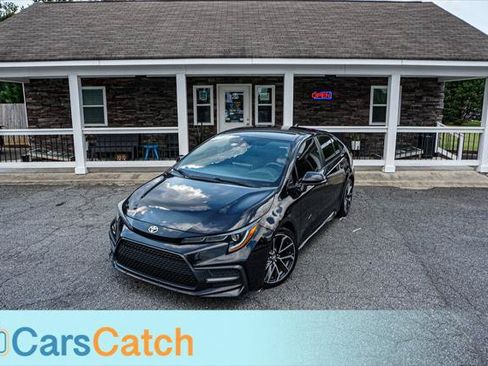 Used 2020 Toyota Corolla SE FWD image 2