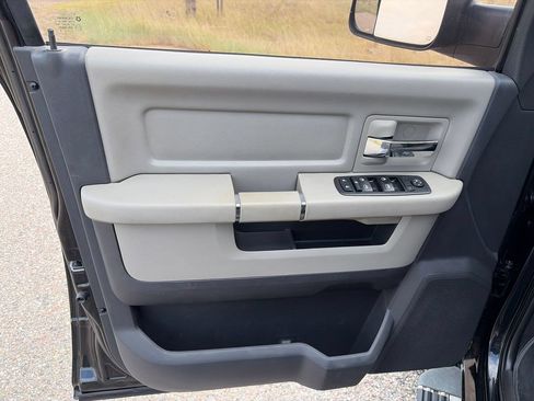 Used 2010 Dodge Ram 2500 Truck SLT w/ Luxury Group AWD/4WD image 9