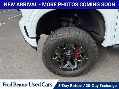 Used 2021 Chevrolet Silverado 1500 RST w/ Convenience Package II AWD/4WD image 4