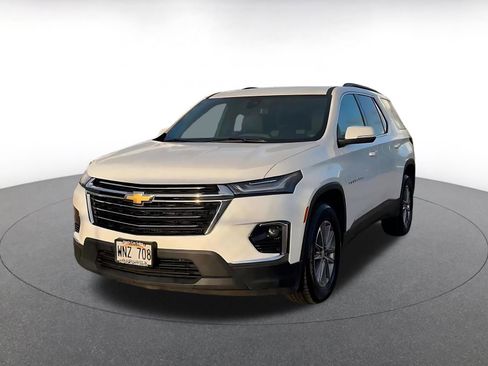 Used 2023 Chevrolet Traverse LT image 7
