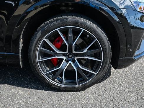Used 2022 Audi Q8 Premium Plus image 15