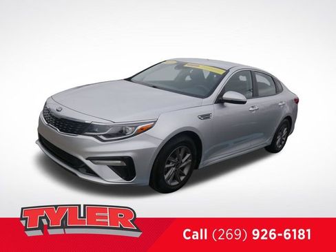 Used 2020 Kia Optima LX FWD image 3