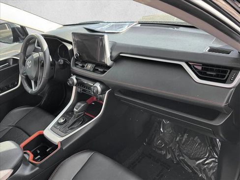 Used 2024 Toyota RAV4 Adventure image 21