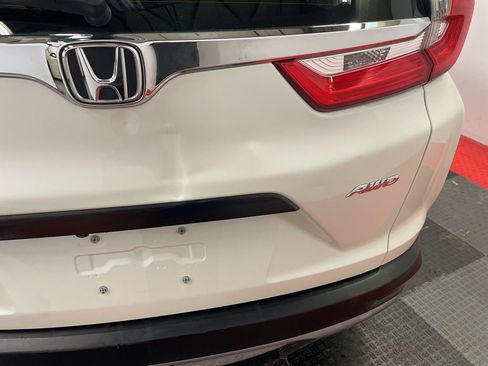 Used 2018 Honda CR-V LX image 9