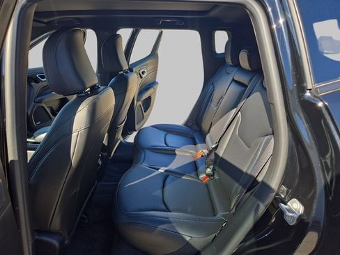 New 2025 Jeep Compass Limited w/ High Altitude Package image 15