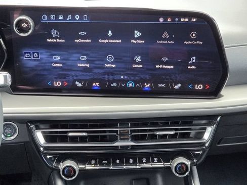 Used 2026 Chevrolet Traverse LT w/ Driver Confidence Package FWD image 13