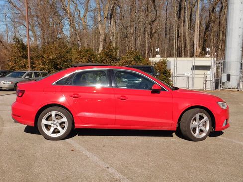 Used 2019 Audi A3 2.0T Premium w/ Convenience Package AWD/4WD image 4