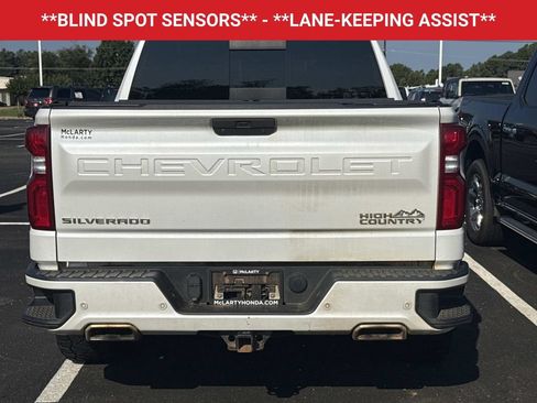 Used 2019 Chevrolet Silverado 1500 High Country w/ Technology Package AWD/4WD image 10